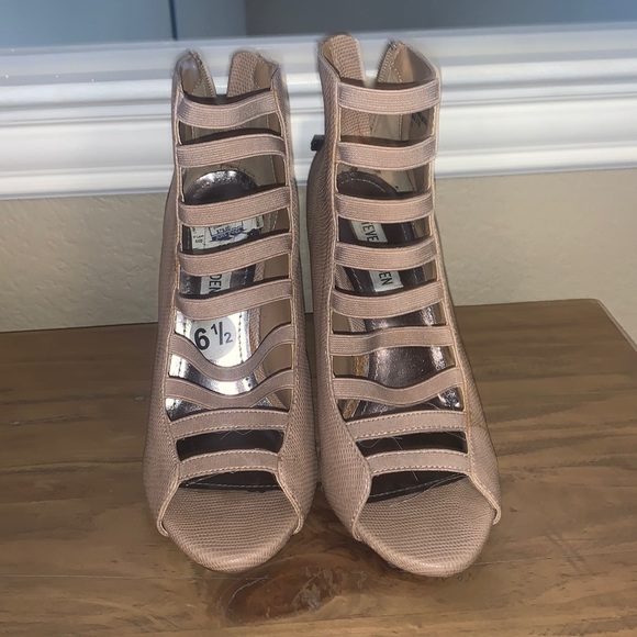Steve Madden tan high heel booties - Picture 1 of 4